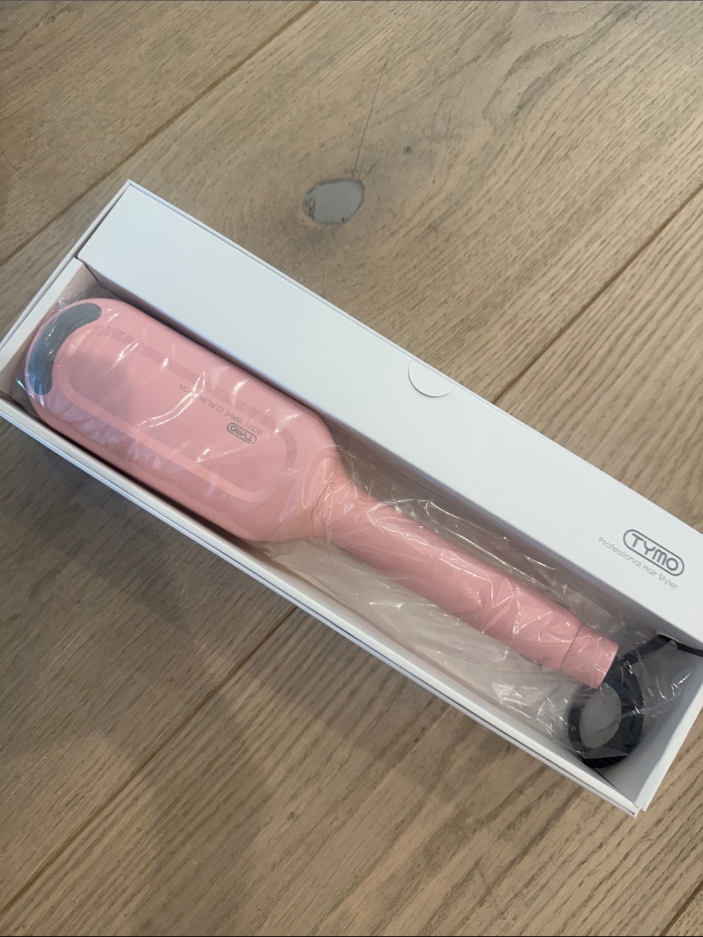 Pink Rovy Wave Curling Iron - Picture 3 of 4